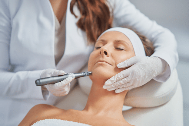 Aesthetic Treatments Explained From Microneedling to Body Contouring Microneedling to Body Contouring